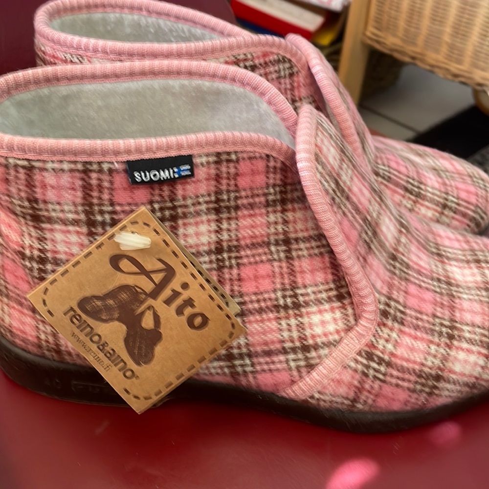 Suomi , original”Reino & Aino’”women Plaid Slipper